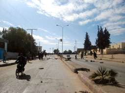 Bir El Atir- Jeunes sans emploi manifestent